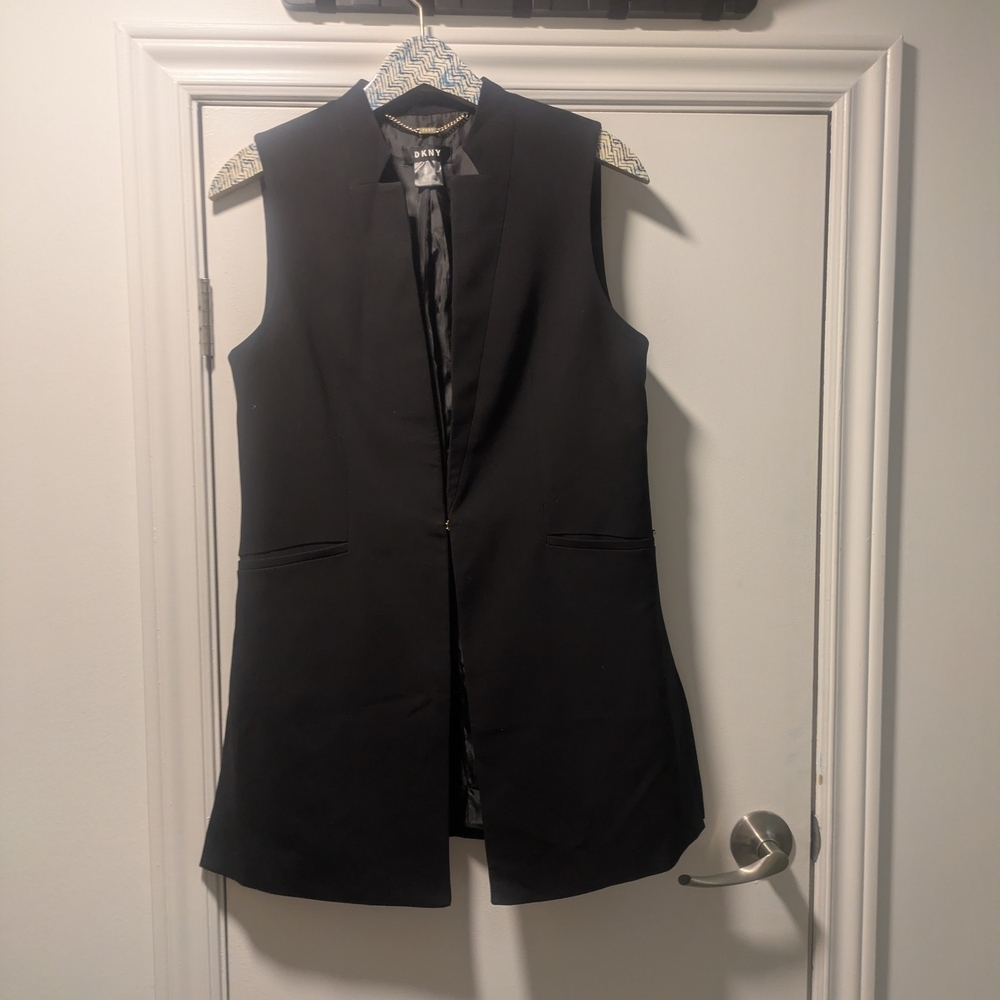 DKNY Black Long Vest Gold Chain Detail Sleeveless Blazer Jacket Size 6